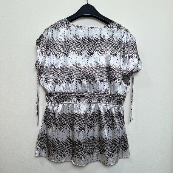 NEW BCBG MAX AZRIA Brown Satin Snake Print V-Neck Elastic Waist Blouse Top M - Picture 8 of 8
